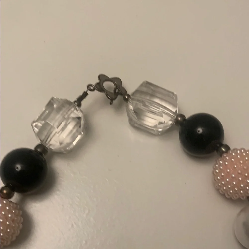 Chic Pink and Black Beaded Necklace with Pendant - Picture 10 of 12